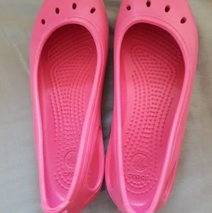 CROCS